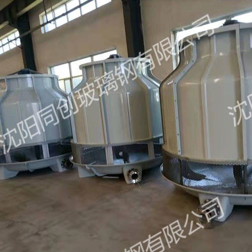 准备发货的圆型玻璃钢冷却塔